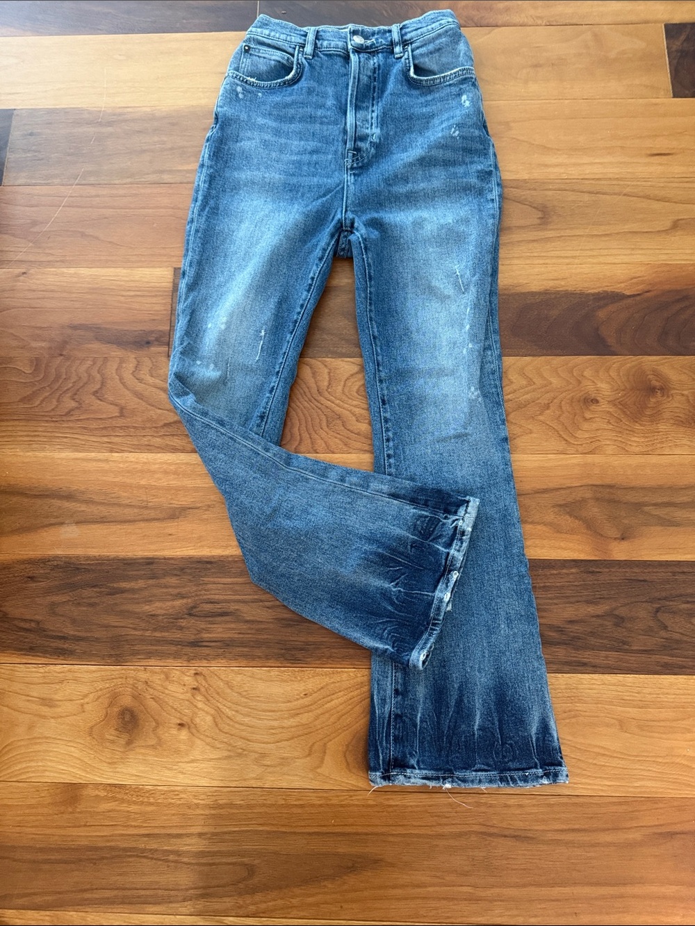 WE THE FREE FREE PEOPLE High-Rise Boot
Cut Distressed Jeans Size 27